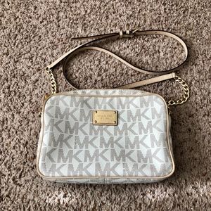Michael Kors White Leather Jet Set Crossbody Purse